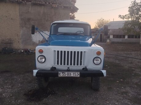 GAZ 53