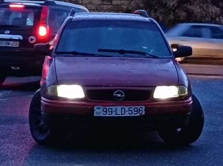 Opel Astra