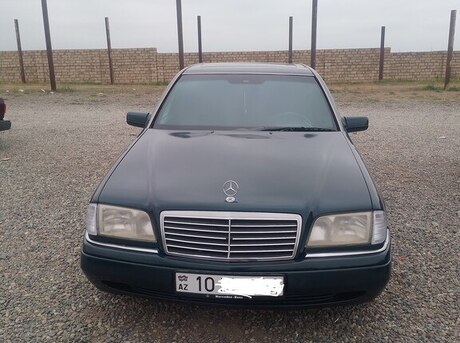 Mercedes C 180
