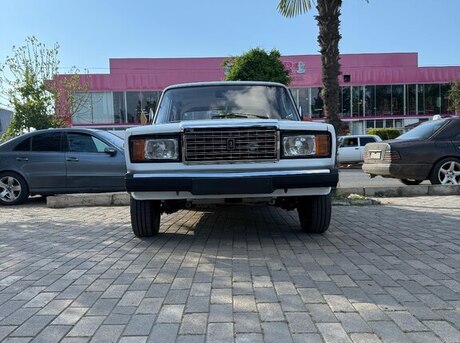 LADA (VAZ) 2107