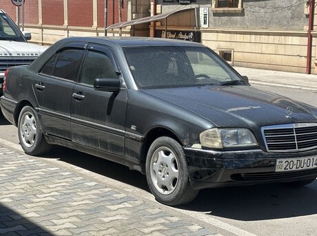 Mercedes C 180