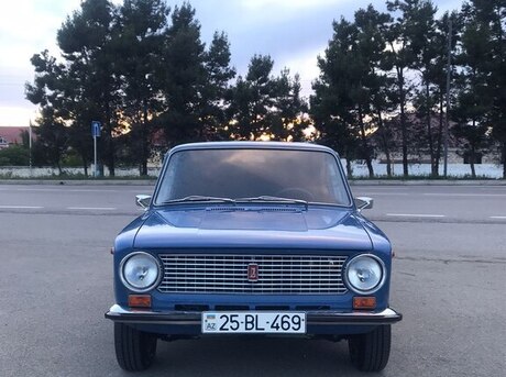 LADA (VAZ) 21011