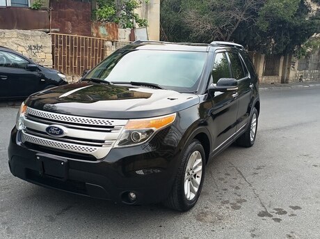 Ford Explorer