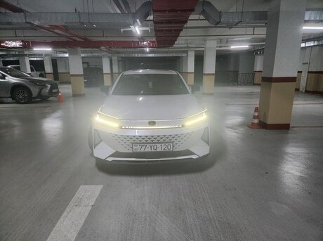 Changan Uni-V iDD