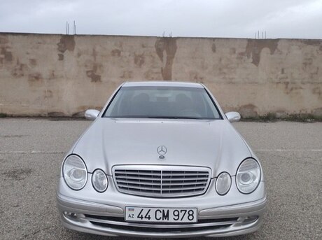 Mercedes E 320