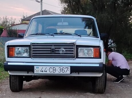 LADA (VAZ) 2107