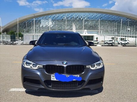 BMW 330