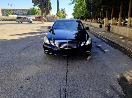 Mercedes E 250