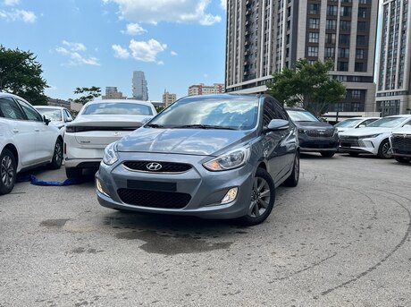 Hyundai Accent