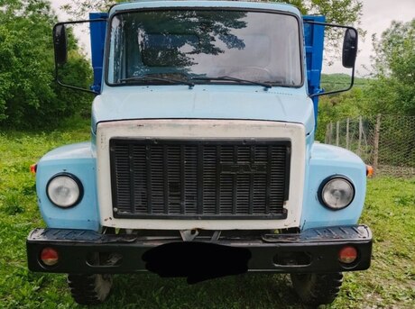GAZ 53
