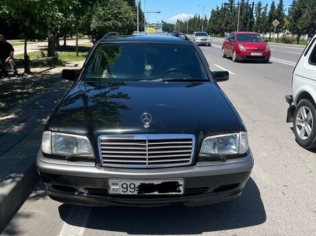 Mercedes C 220