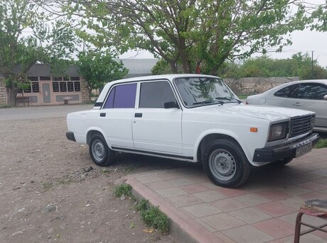 LADA (VAZ) 2107