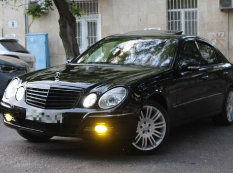 Mercedes E 320