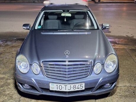 Mercedes E 220