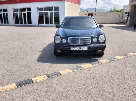 Mercedes E 280