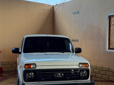 LADA (VAZ) Niva