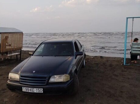 Mercedes C 280