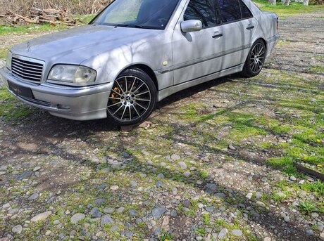 Mercedes C 180