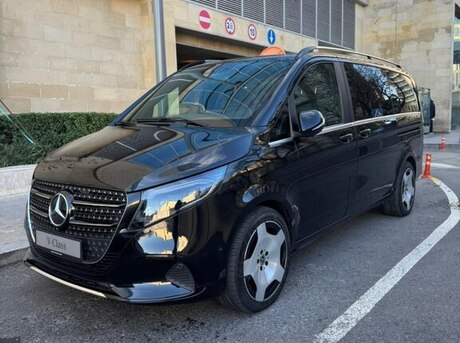 Mercedes V 220