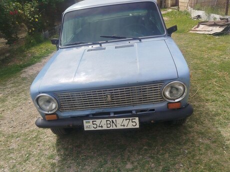 LADA (VAZ) 21011