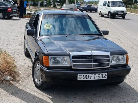 Mercedes 190