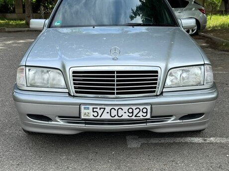 Mercedes C 180