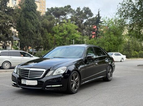 Mercedes E 220