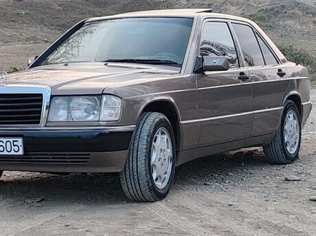 Mercedes 190