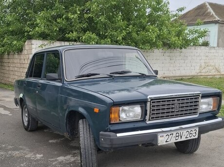 LADA (VAZ) 2107