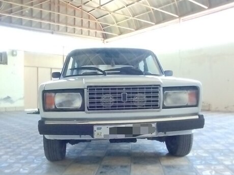 LADA (VAZ) 2107