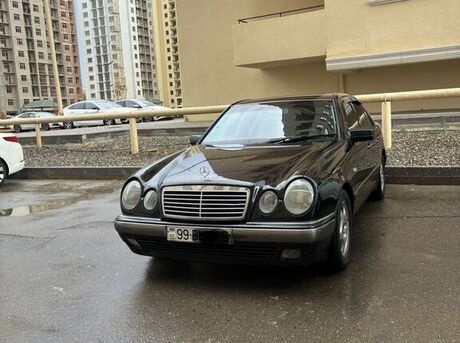 Mercedes E 220
