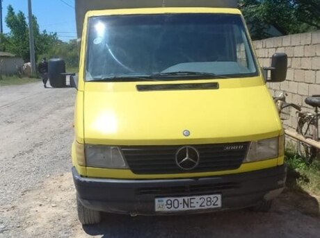 Mercedes 308 D