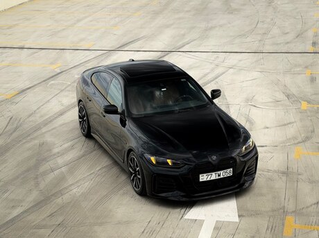 BMW i4