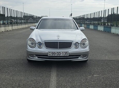 Mercedes E 270