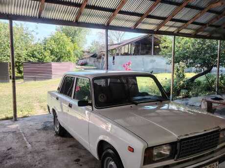 LADA (VAZ) 2107