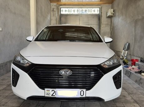 Hyundai IONIQ
