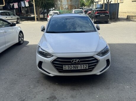 Hyundai Elantra