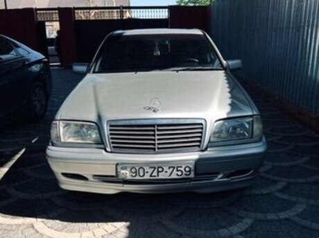Mercedes C 180