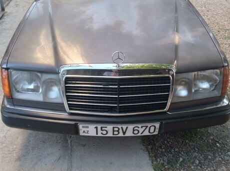 Mercedes 200 D
