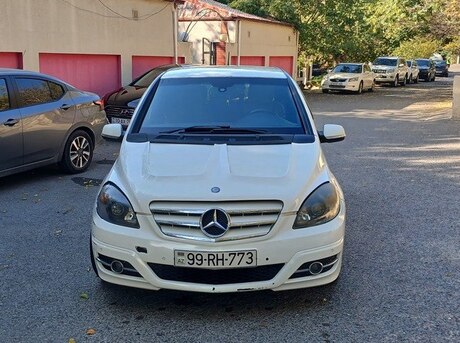 Mercedes B 170