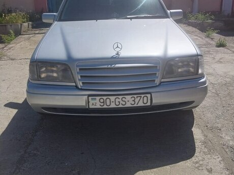 Mercedes C 220
