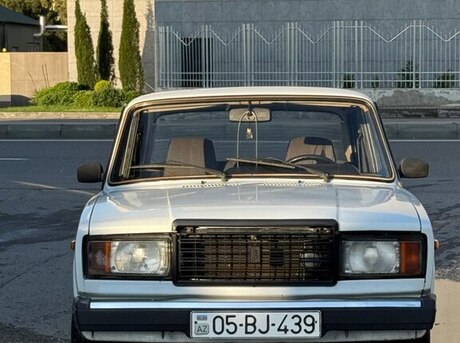 LADA (VAZ) 2107