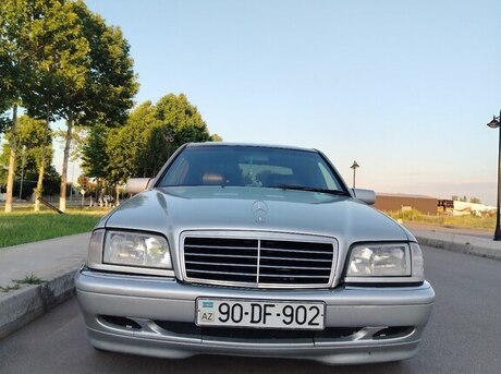 Mercedes C 230
