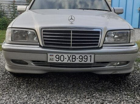 Mercedes C 240