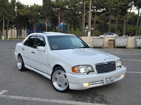 Mercedes C 220