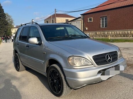 Mercedes ML 320