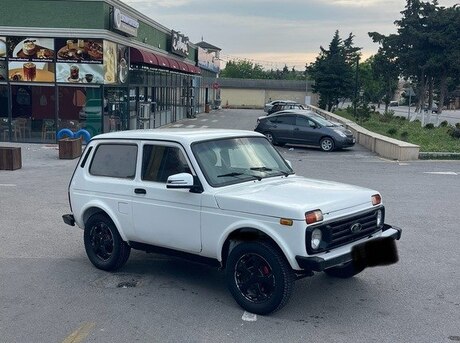 LADA (VAZ) Niva