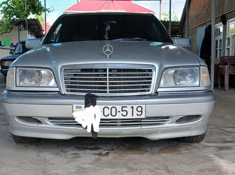 Mercedes C 280