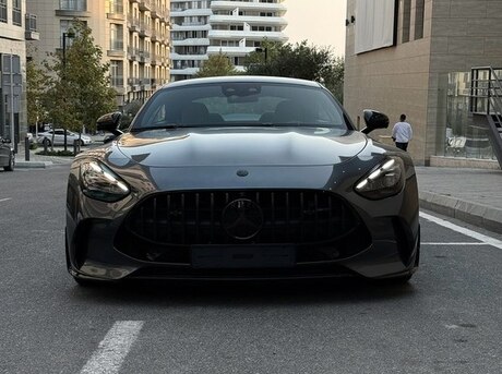 Mercedes AMG GT 63 4MATIC+