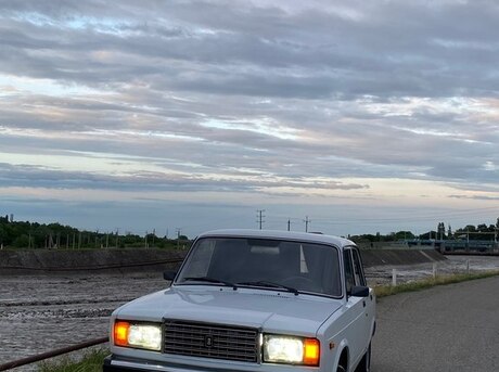 LADA (VAZ) 2107